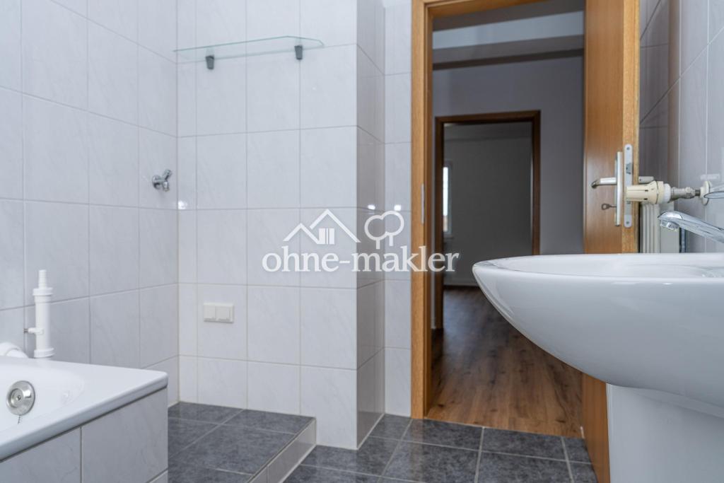 Ruhige, zentral gelegene 3 Zimmer Wohnung, Küche, Diele Bad in Oberhausen-Osterfeld - Photo 4