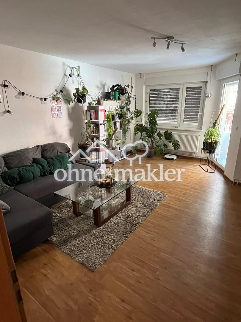 Schöne 3-Zimmer-Wohnung mit zwei Balkonen in der Karlsruher Oststadt - Foto 2