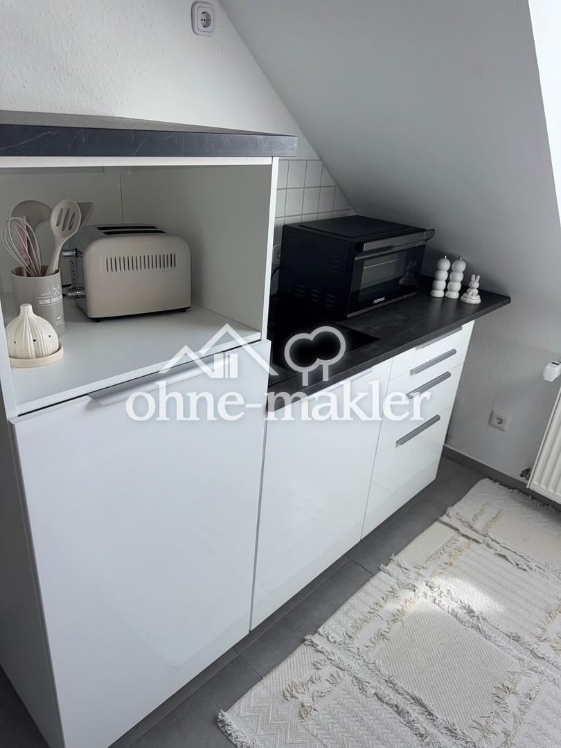 Helle, frisch sanierte 2 Zimmer-Dachgeschosswohnung in ruhiger Lage ideal für Single - Photo 4