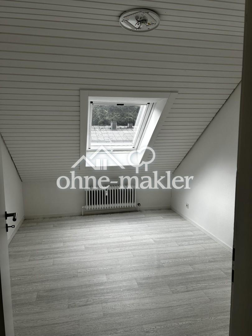 Helle 3- Zimmer Dachgeschosswohnung mit Balkon - Photo 5