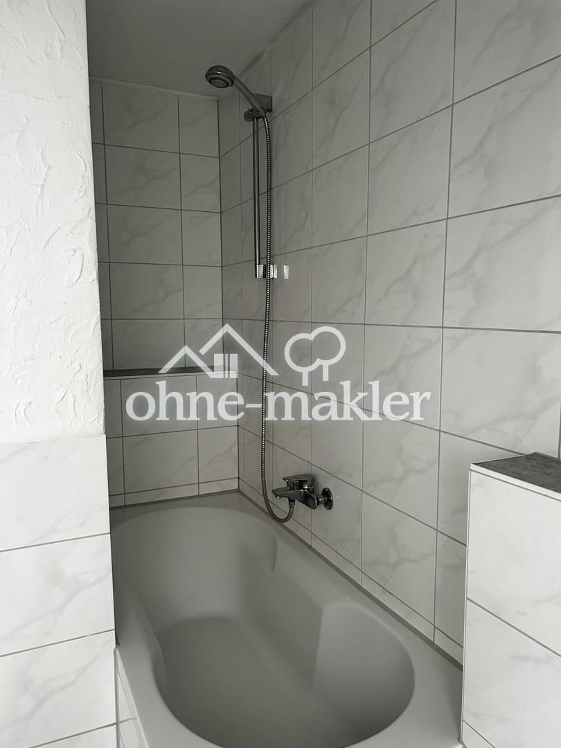 Helle 3- Zimmer Dachgeschosswohnung mit Balkon - Photo 5