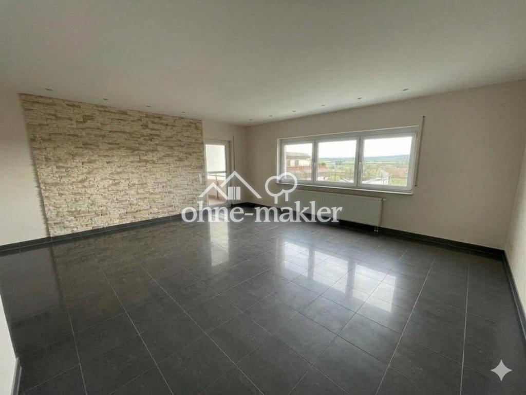 Helle und großzügige 5-Zimmer-Wohnung mit Balkon, Einbauküche und Garage in Ammerbuch-Altingen - Foto 1
