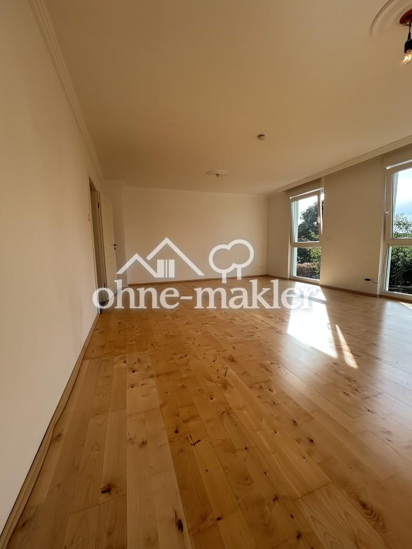Reihenendhaus mit echtem Einfamilienhaus-Charakter: Gehobene Ausstattung und 2 Parkplätze - Photo 1