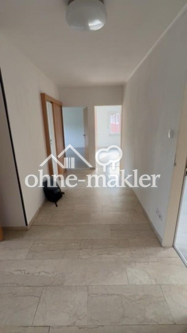 Frisch renovierte 4-Zi-Wohnung (99qm) mit großem Balkon, neuer Einbauküche & Garage in Sassenberg - Photo 2