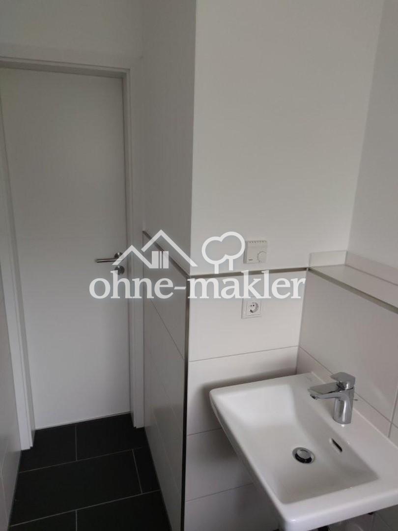 Sanierte 4 Zimmer Erdgeschosswohnung mit großem Balkon und Gartenbereich - Photo 3