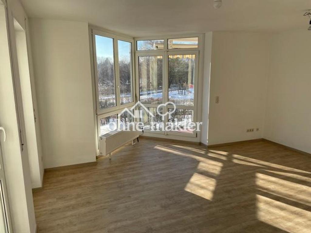 2-Zimmer-Hochparterre-Wohnung mit Balkon, EBK u. 2 Stellplätze mit Blick ins Grüne - Photo 3