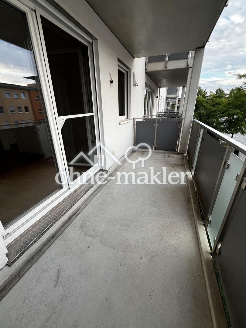 Helle 2-Zimmer-Wohnung mit Balkon, Einbauküche & Tiefgarage in Ingolstadt - Photo 5