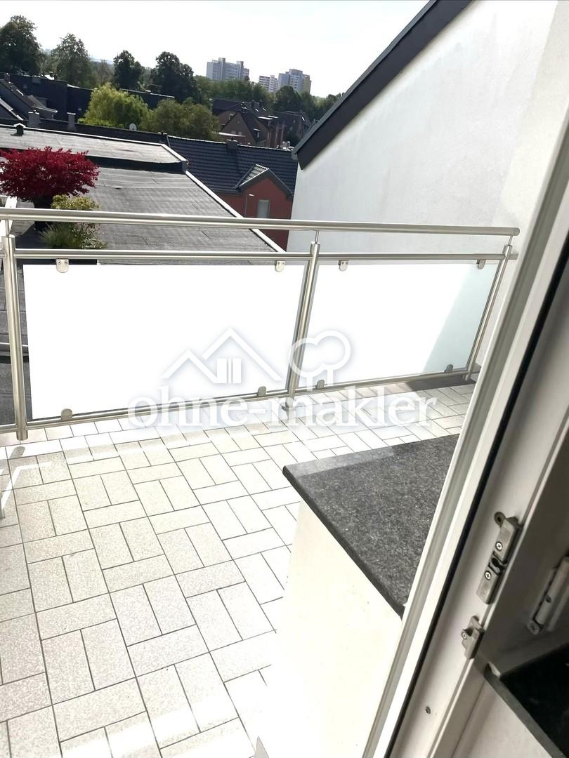 2-Zi. ca 92 qm Wohnung mit Balkon - Foto 4