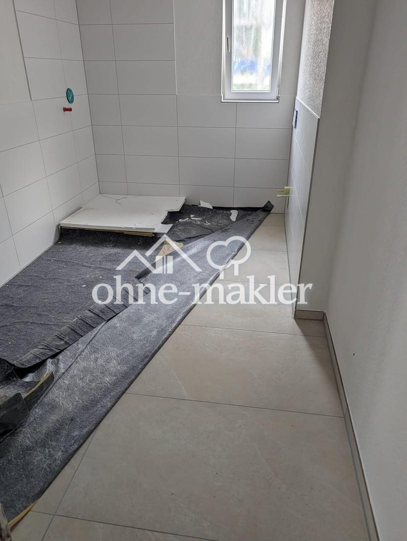 Erstbezug nach Sanierung 2 Zimmer Wohnung mit Balkon 1.OG - Foto 2