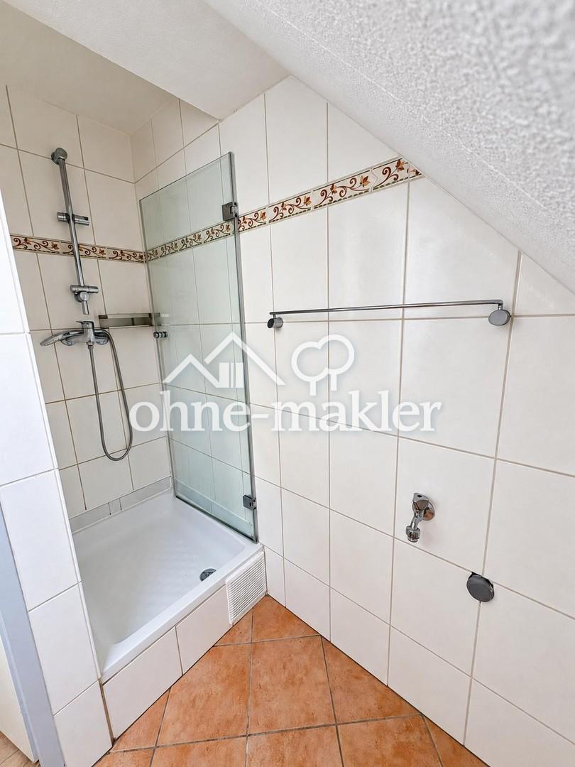 Großzügige 5-Zimmer-Wohnung mit Spitzboden in Dortmund-Lücklemberg - ab sofort frei - Photo 5