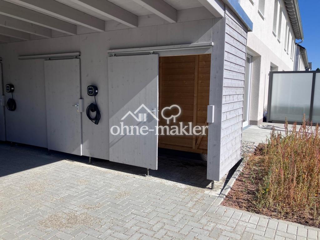 Einziehen & Wohlfühlen: Erstbezug Reihenendhaus mit Terrasse, Garten, Carport & Stellplatz in VS - Foto 4