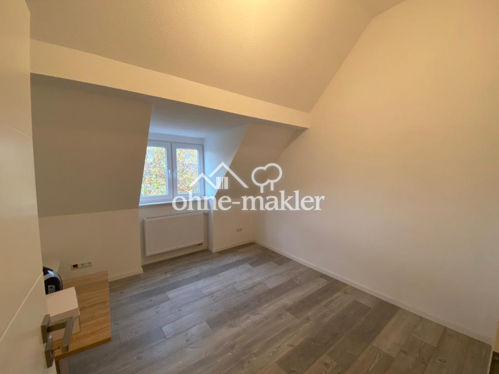 # 2,5-Zimmer # EBK # Tageslichtbad # neu saniert # zentrumsnah #Nordstadt - Foto 5