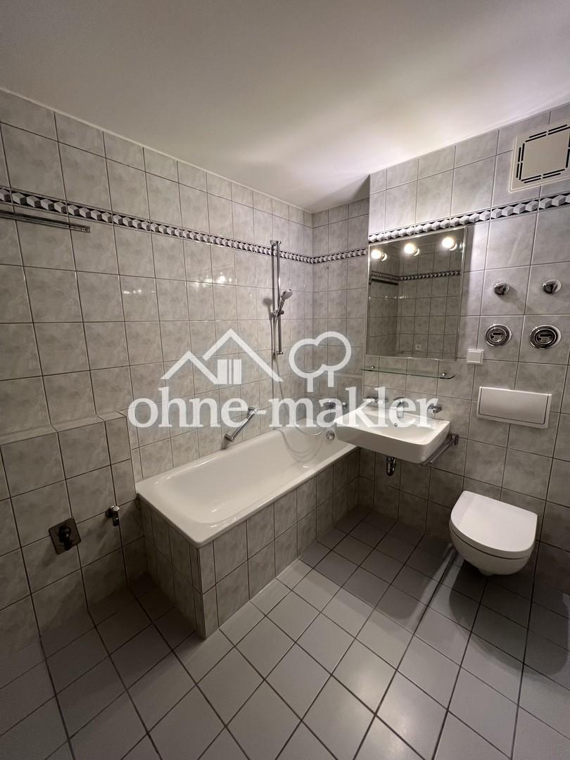 Frisch renovierte 2-Zimmer-Wohnung mit neuer Einbauküche und Balkon in Sendling-Westpark - Foto 5