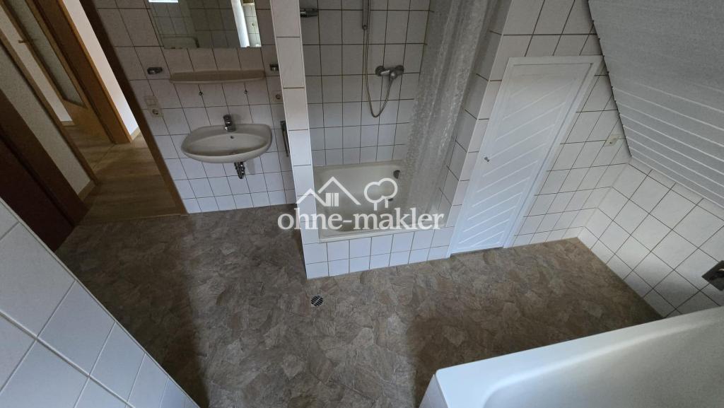 77 m² Dachgeschosswohnung in Merklingen - ab sofort verfügbar - Photo 3