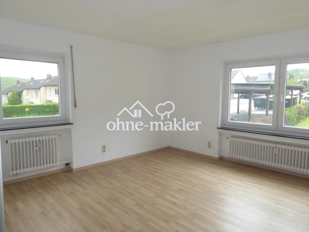 sanierte helle 3-Zimmer-Wohnung mit Einbauküche, Balkon und Stellplatz - Photo 2