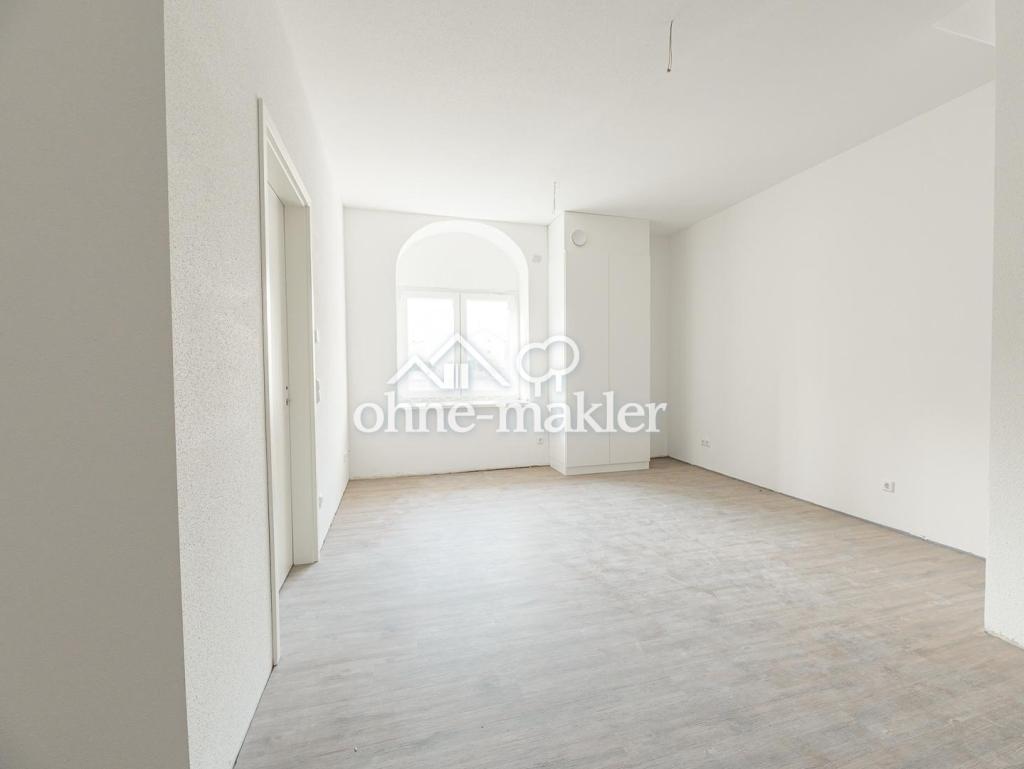 Noch dieses Jahr neu durchstarten: Helle 2-Zimmer-Wohnung mit Balkon im Herzen von Walldürn - Foto 2