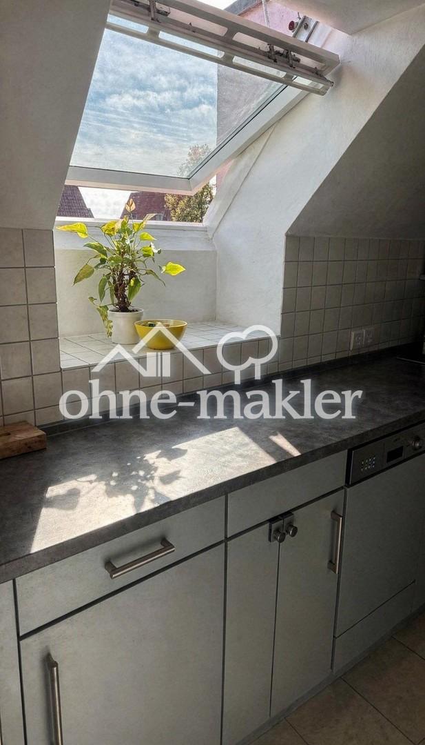 Helle 3-Zimmer-Dachgeschosswohnung mit Dachterrasse im Ortskern von Altdorf - Foto 4