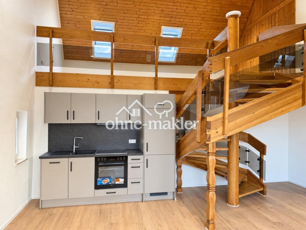 Exklusive 2,5-Zimmer-Maisonette mit Aufzug, neuer Küche & Weitsicht – zentral in Weingarten - Photo 1