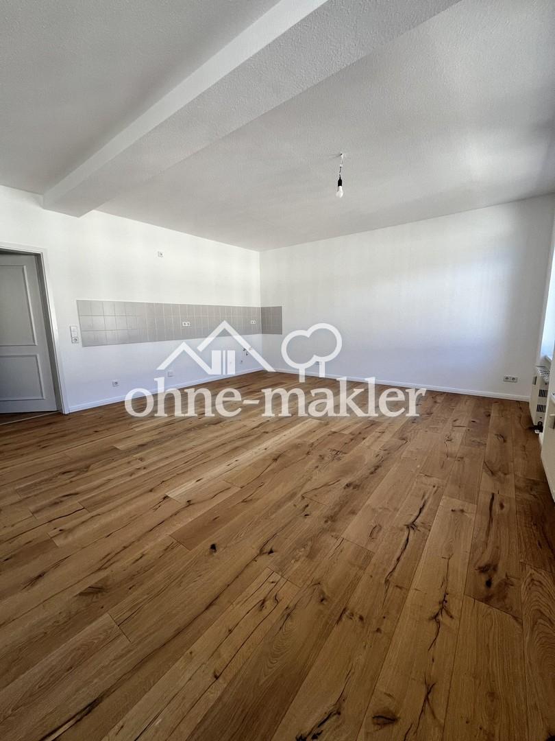 Ihr neues Zuhause wartet - Erstbezug nach Kernsanierung mit Balkon - Foto 3