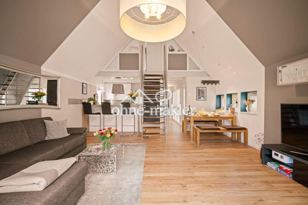 Wohnen auf Zeit am Bodensee: möblierte 2,5-Zimmer-Wohnung mit großem Balkon, Strand in 3 Gehminuten - Foto 2