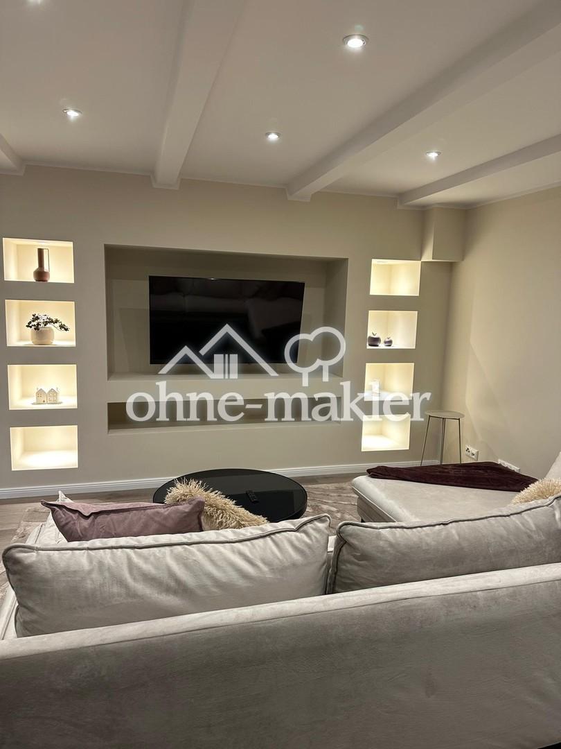 Vollständig möblierte 3-Zimmer KfW Wohnung mit Küche & Balkon in bester Lage von Wiesbaden Mitte - Photo 1