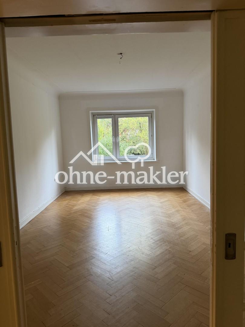 Charmante Altbauwohnung mit Fischgrätparkett, hohen Decken und großem GartenWellingsbüttel - Foto 2