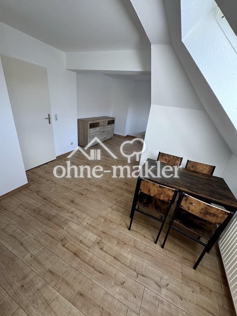 Helle 2-Zimmer-Dachgeschosswohnung mit Einbauküche (neue Geräte) nahe S-Bahn Paunsdorf - Foto 4