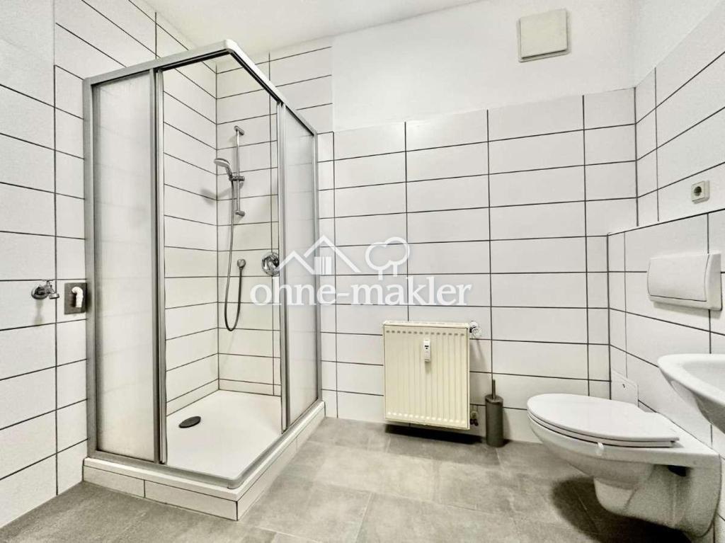 Gemütliche 2-Zimmer-Etagen-Wohnung mit Einbauküche und Balkon in Magdeburg - Foto 4