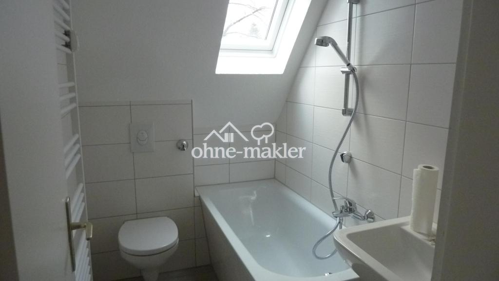 Gemütliche Dachgeschosswohnung mit moderner Einbauküche - Photo 5