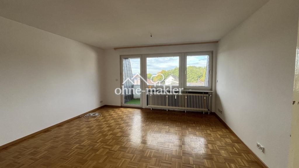 Helle 3-Zimmer-Dachgeschosswohnung mit Balkon und Weitblick in Großseifen - Photo 3