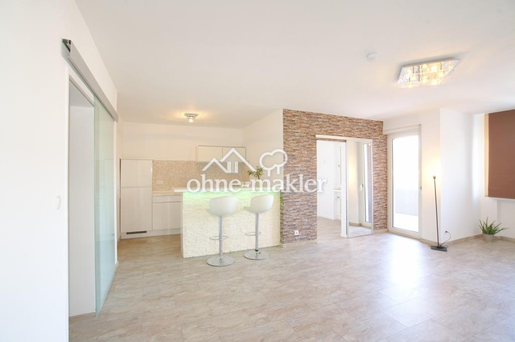 Lichtdurchflutete Wohnung mit Küche und Balkon - Foto 5