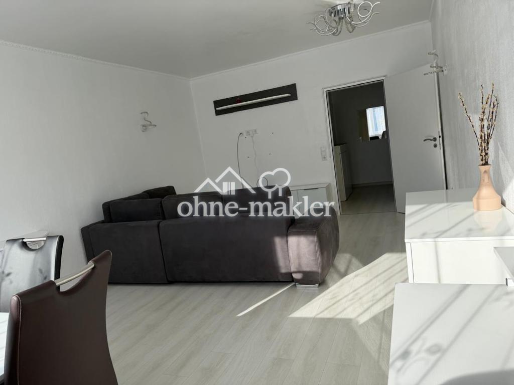 Frisch renovierte, voll möblierte 2-Zimmer-Wohnung mit Balkon in Düsseldorf-Oberbilk - Foto 1
