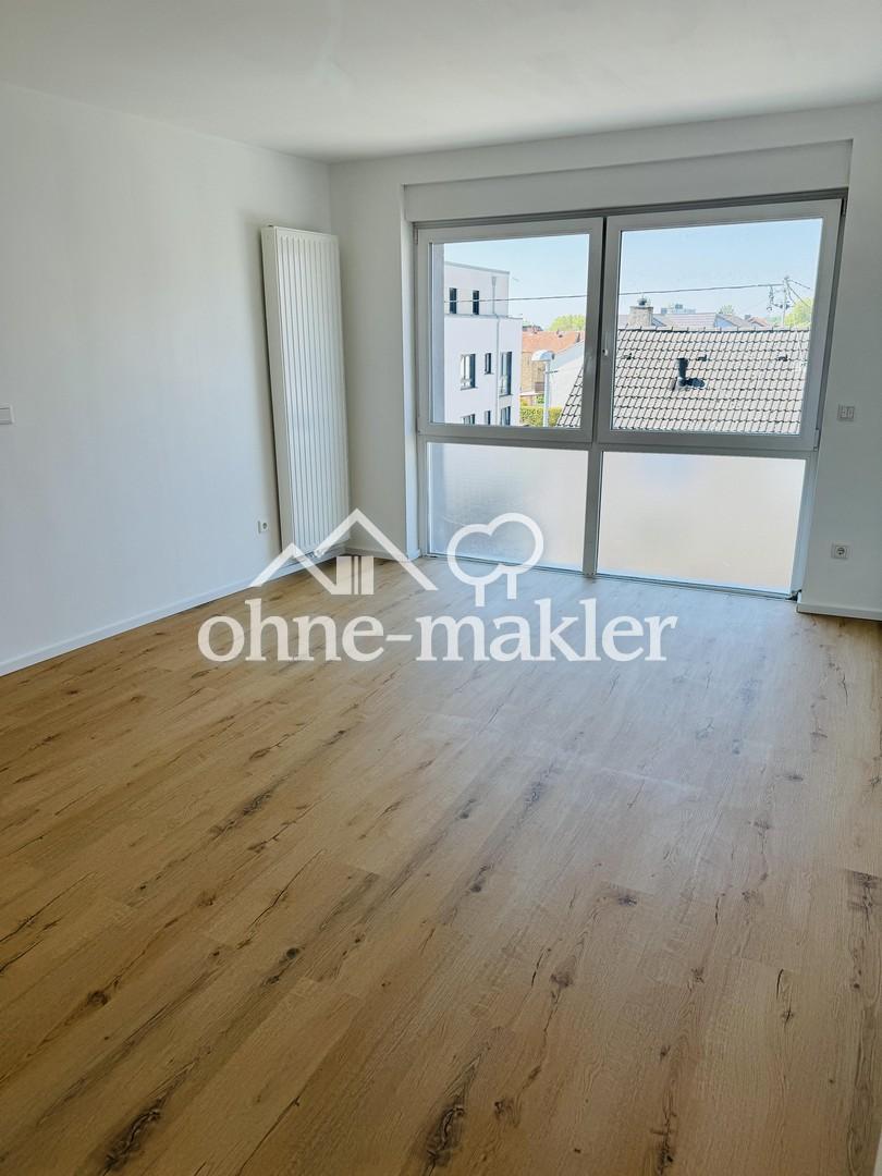Neuwertige 6-Zimmer-Wohnung mit Einbauküche, Hauswirtschaftsraum und 2 Balkonen - Photo 4
