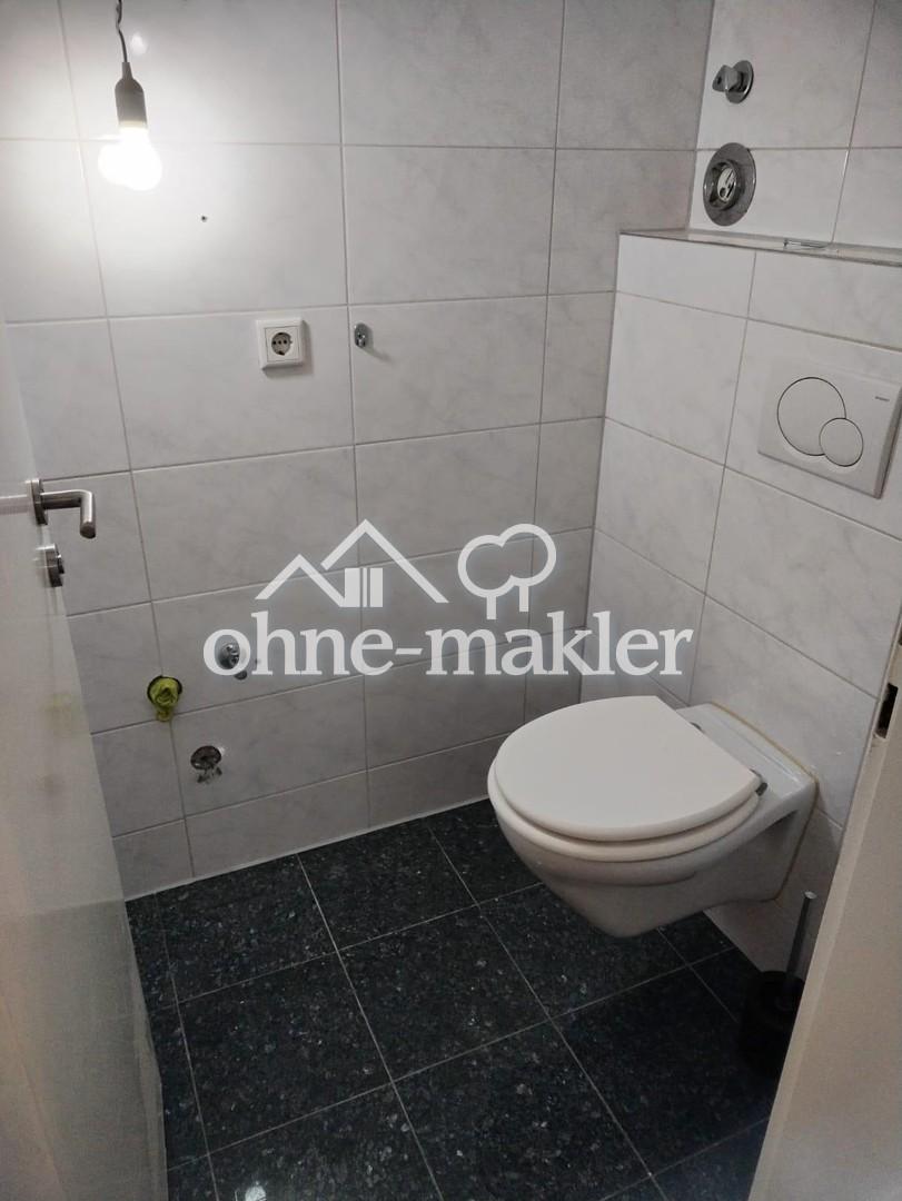 Frisch sanierte 2-Zimmer Souterrain-Wohnung direkt neben S-Bahn. Ideal für Pendler - Photo 4
