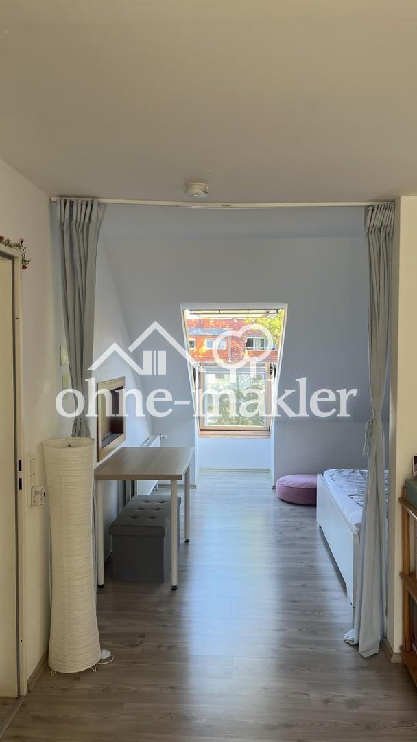 List: hell, gemütlich, zentral, ruhig mit EBK, Wannenbad u. Minibalkon, ab 15.12. o. 01.01.2027 - Foto 4