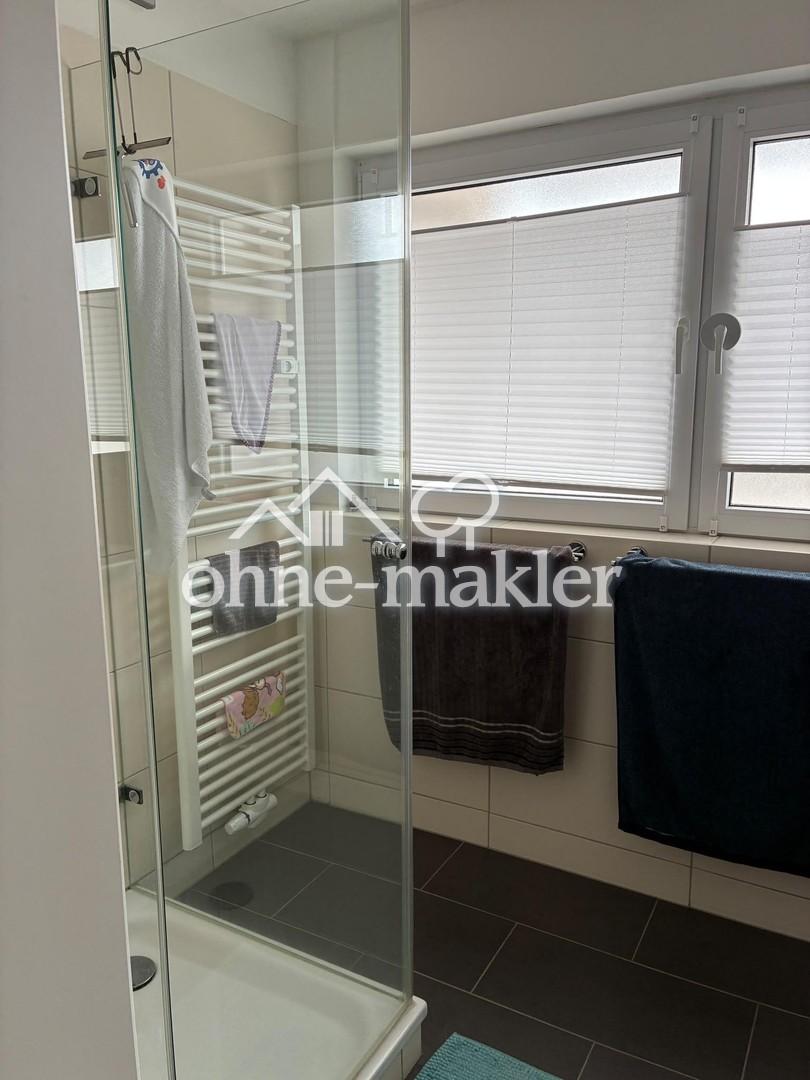 Ruhiges Wohnen: Lichtdurchflutete OG-Wohnung im Grünen - Photo 5