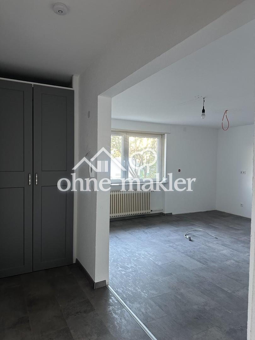 WOHNEN MIT WEITBLICK - Großzügige 3,5-Z-Erdgeschosswohnung mit Terrasse und Traumgarten - Photo 2