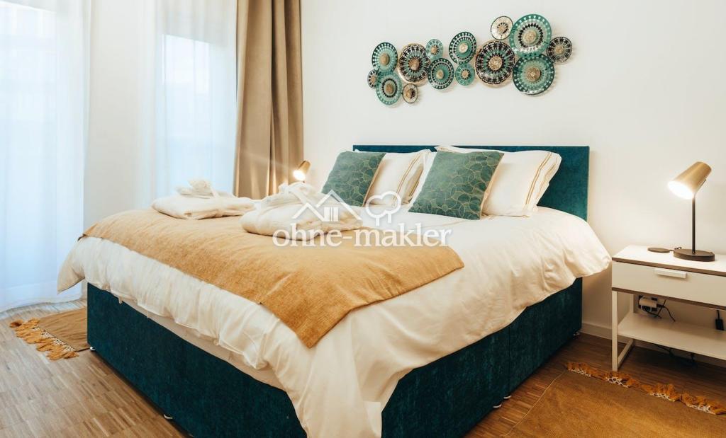 Bezugsfertig und voll möbliert: 2 Schlafzimmer, Wohnzimmer und eigenes Bad - Foto 3