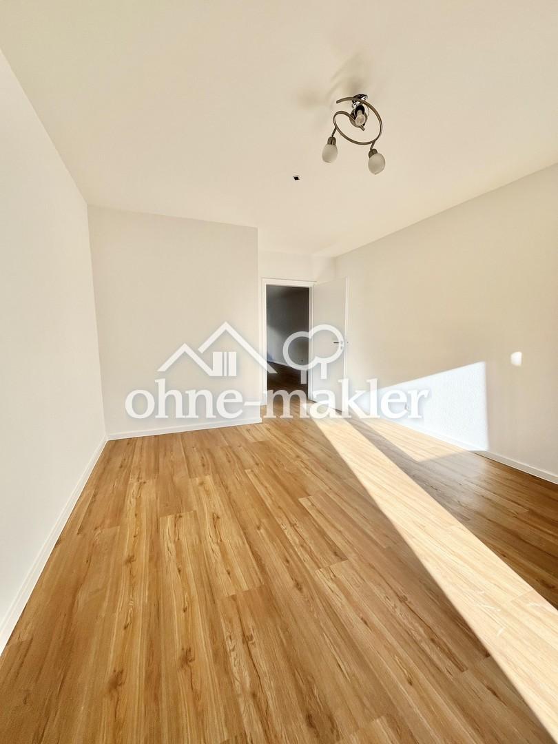 Wohnung mit Balkon zum ruhigen Innenhof - Foto 4