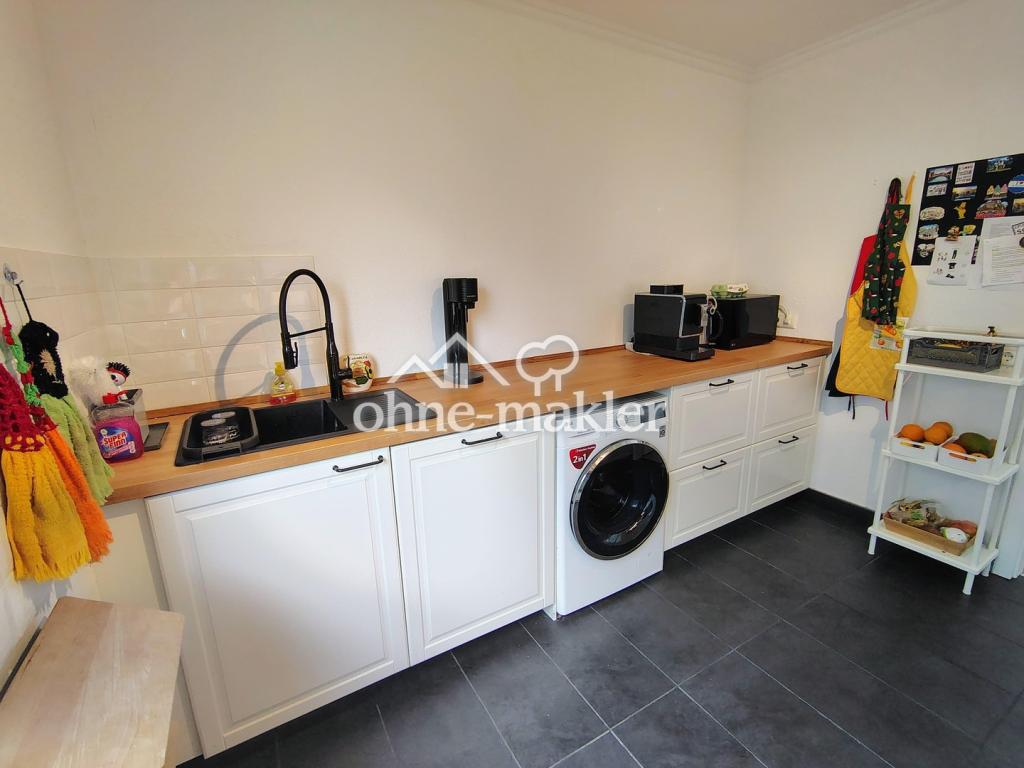 Sanierte Wohnung - 3 Schlafzimmer, neues Badezimmer & Gäste-WC inkl. Stellplatz & Keller - Photo 3