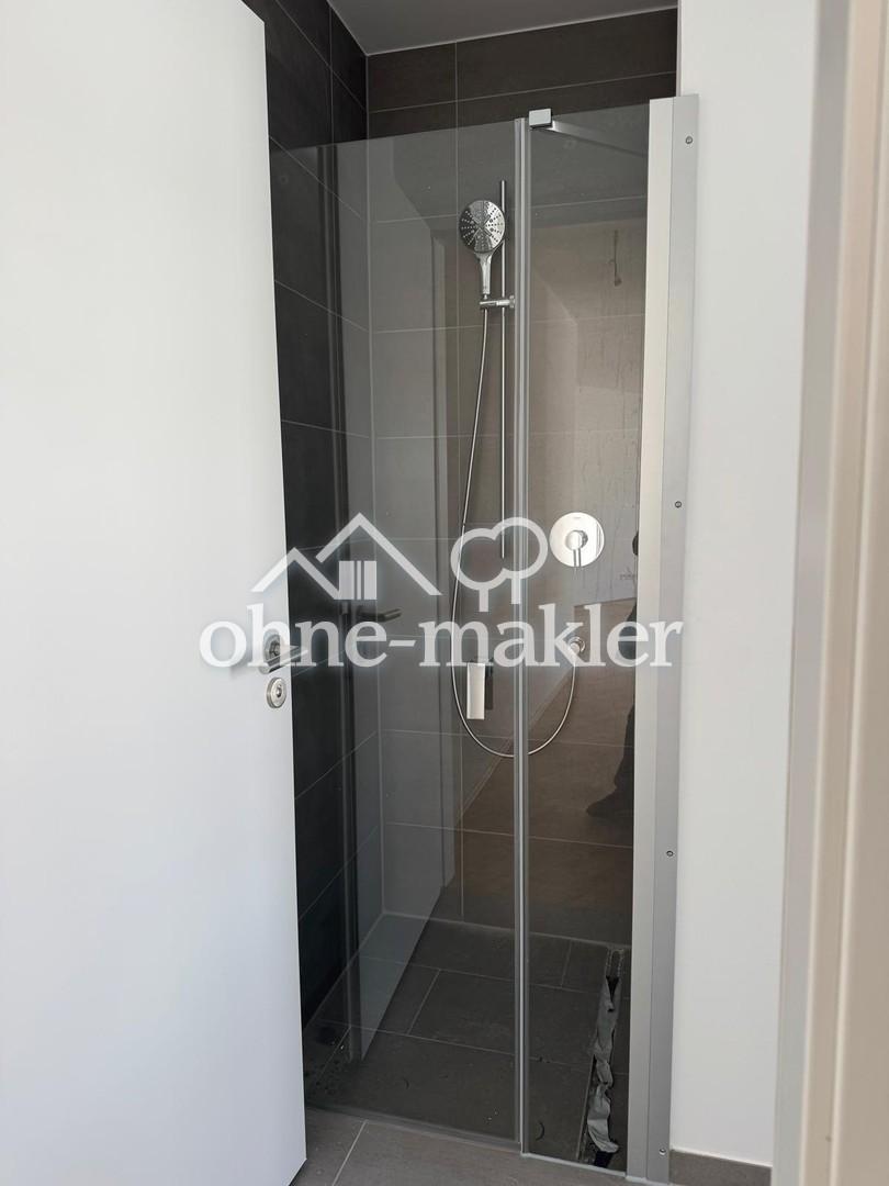 Stilvolle 1-Zimmer-Loftwohnung mit Panoramablick und Einbauküche - Foto 4
