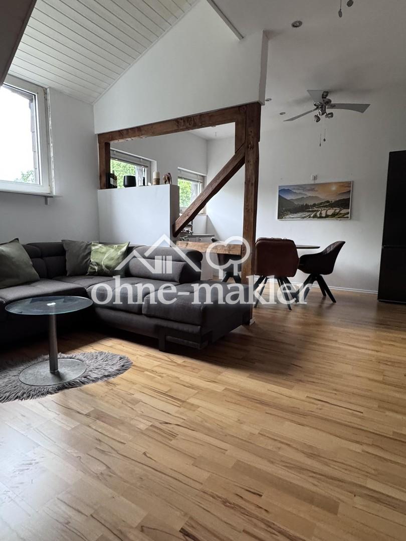 Charmante 3,5-Raum DG-Wohnung mit EBK in Alt-Rentfort - Foto 1