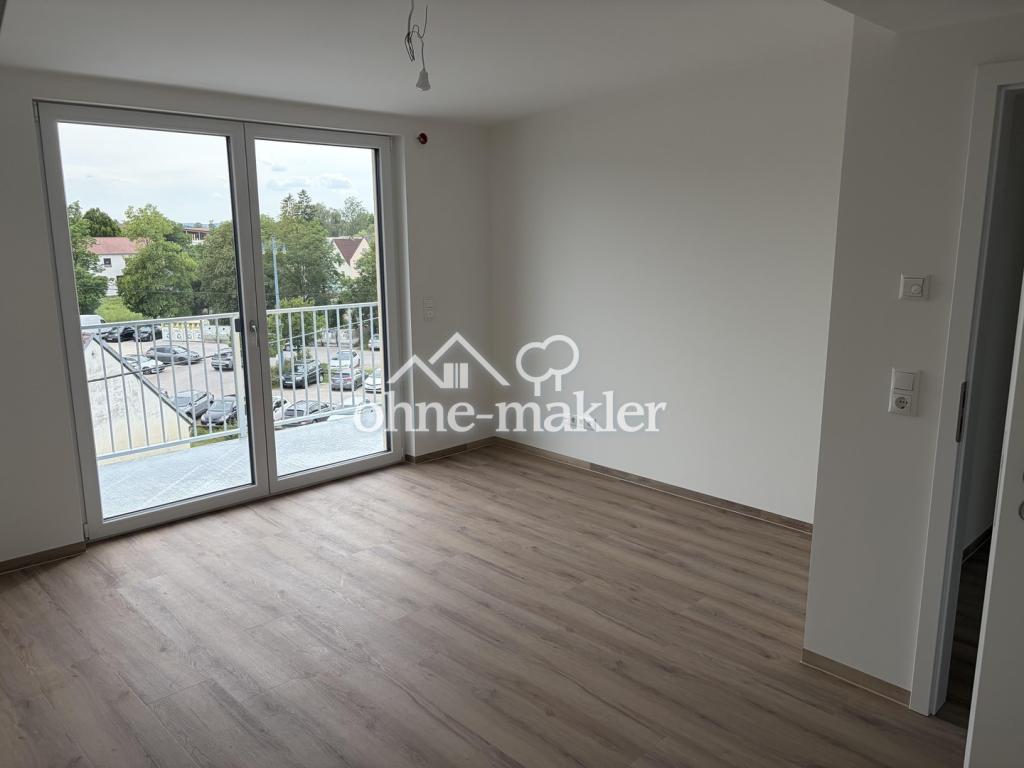Moderne Dachgeschosswohnung mit viel Licht und zwei Balkonen - Foto 5