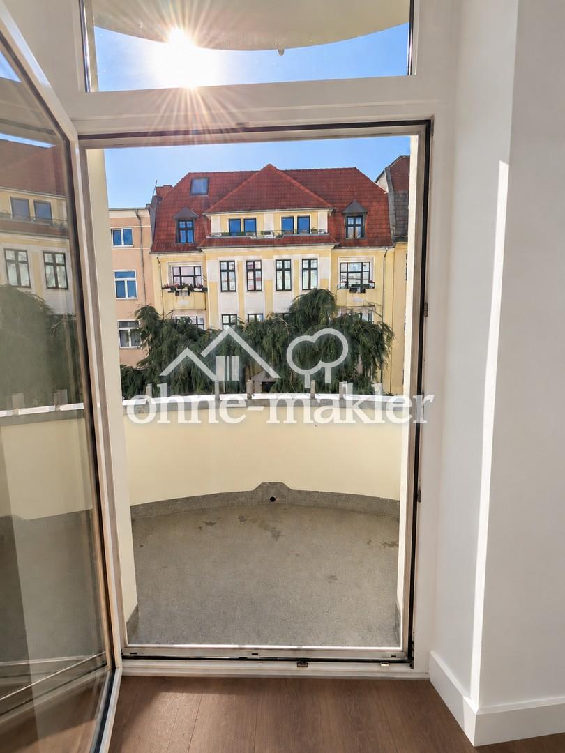 Altbau-Erstbezug nach Sanierung, Balkon & Top-Lage im Stadtfeld - Photo 5