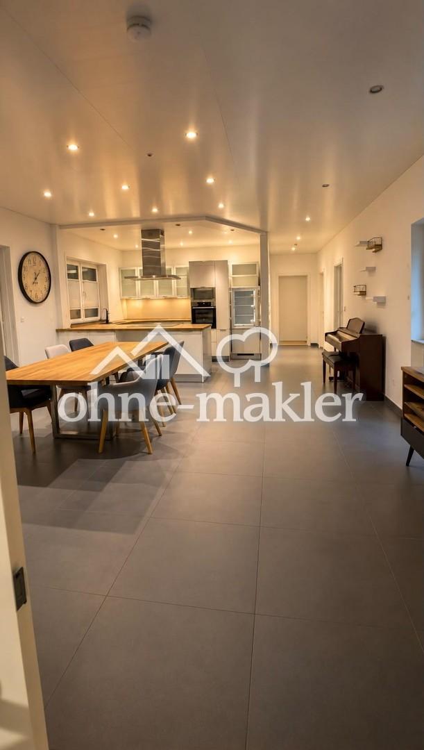 Exklusive 4 Zimmer Wohnung mit Hauscharakter, eigenem Eingang, Fußbodenheizung, Doppelgarage uvm - Foto 2