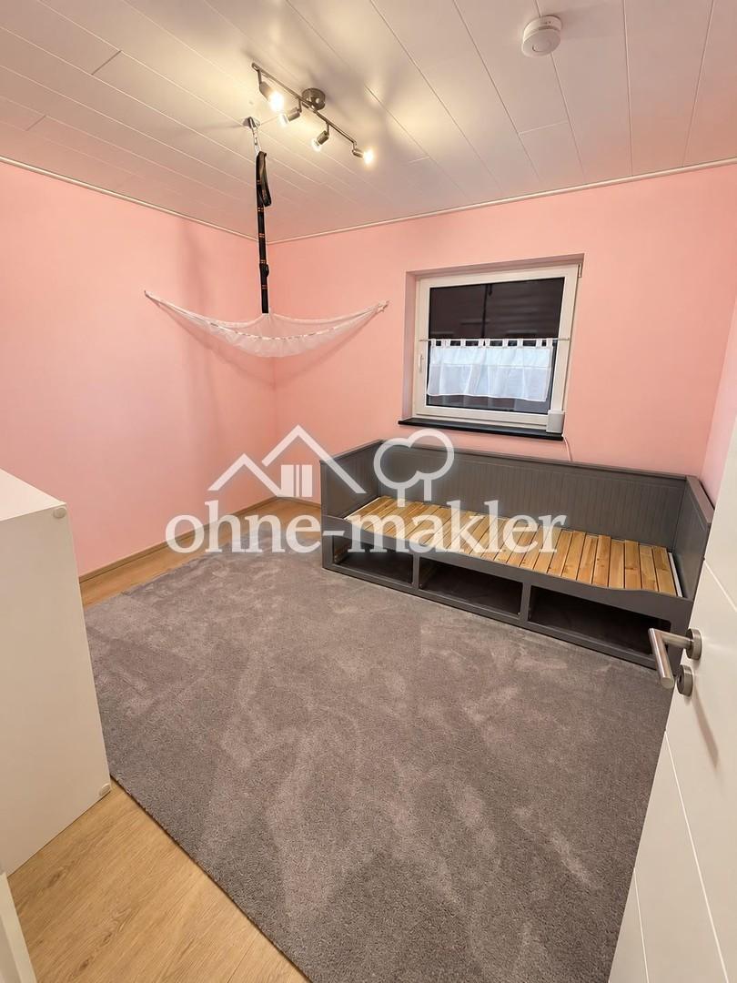 Exklusive 4 Zimmer Wohnung mit Hauscharakter, eigenem Eingang, Fußbodenheizung, Doppelgarage uvm - Foto 3