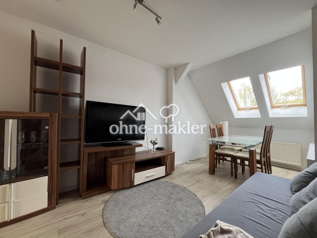 teilmöblierte DG-Wohnung mit EBK - Photo 1