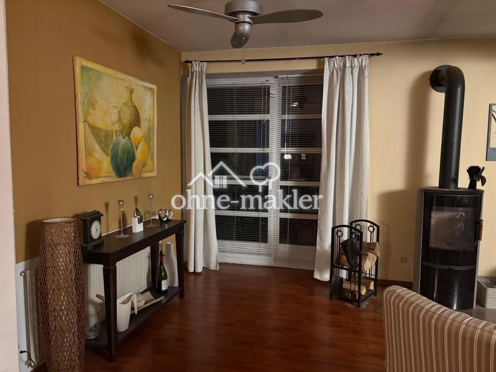 145 m² Wohntraum im Herzen von Großburgwedel – 4 Zimmer, 2 Bäder, Balkon & EBK - Photo 3