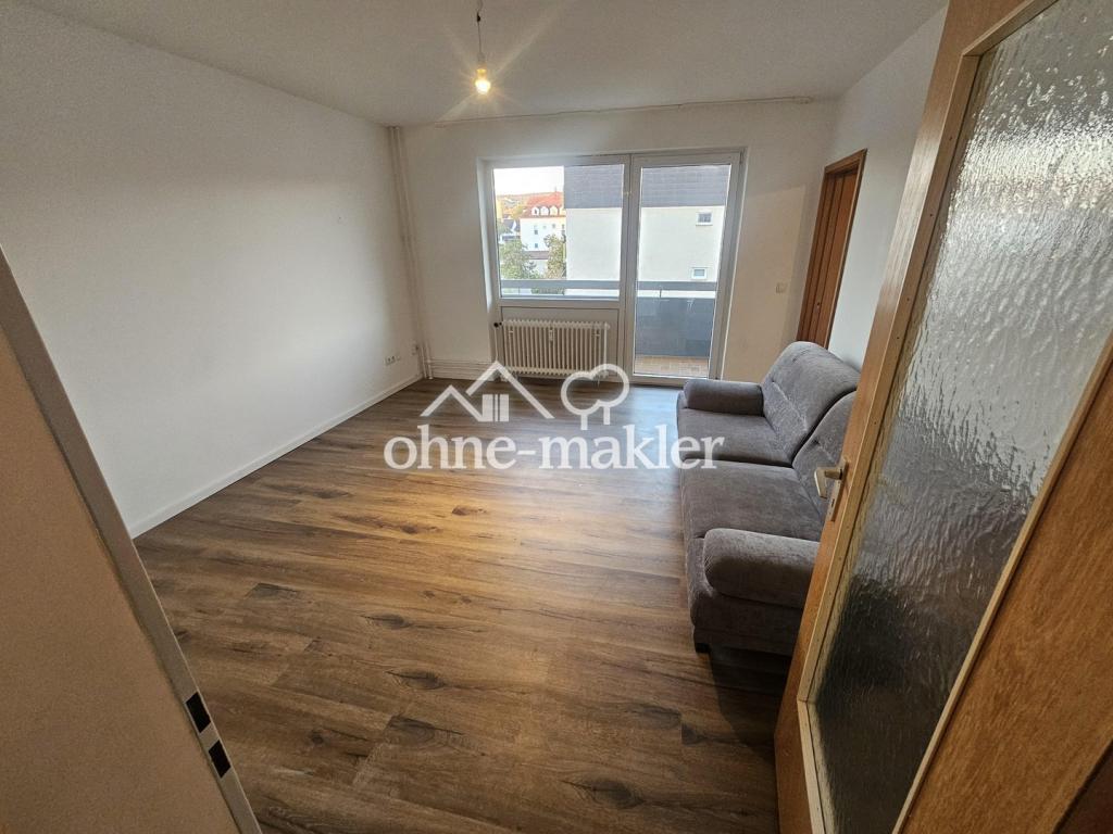 Helle 2-Zimmer-Wohnung mit Balkon und Einbauküche - Photo 1