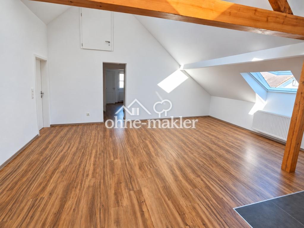 Sanierte 3-Zimmer-Dachgeschosswohnung mit Stellplatz und Keller in 94362 Neukirchen - Foto 5